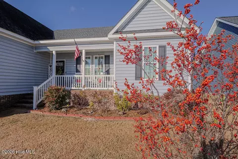 606 Millbrooke Cir, Elizabeth City, NC 27909