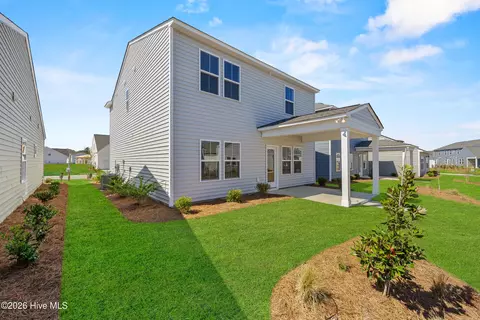 Exterior - 25 E Farley Dr #69, Hampstead, NC 28443 photo 3 of 9