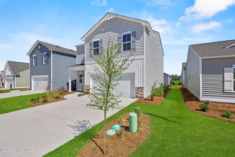 Exterior - 25 E Farley Dr #69, Hampstead, NC 28443 photo 8 of 9