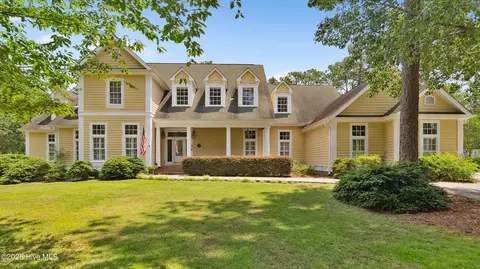 307 Lazar Ln, Southern Pines, NC 28387
