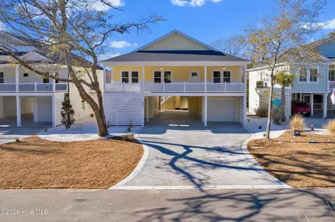 111 SE 17th St # -A, Oak Island, NC 28465