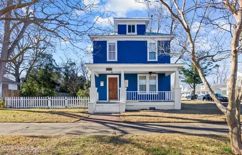 1221 N Craven St, New Bern, NC 28560