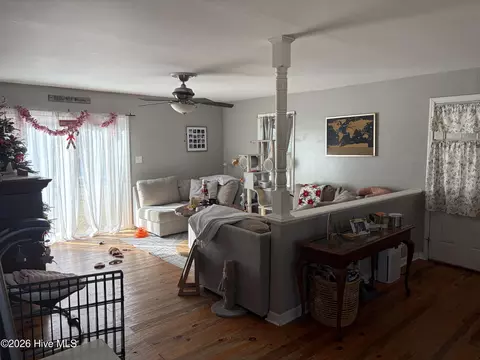 Living - 2662 E Nc 102 E, Ayden, NC 28513 photo 1 of 1