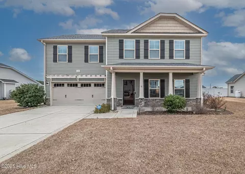 228 Copper Creek Dr, Winterville, NC 28590