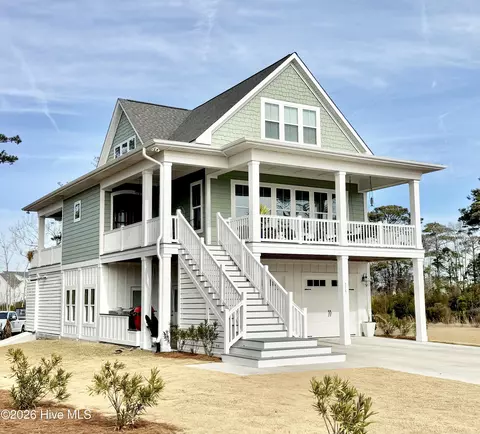 515 Goldeneye Ct, Beaufort, NC 28516