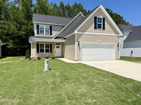443 Peregrine Ridge Dr, New Bern, NC 28560
