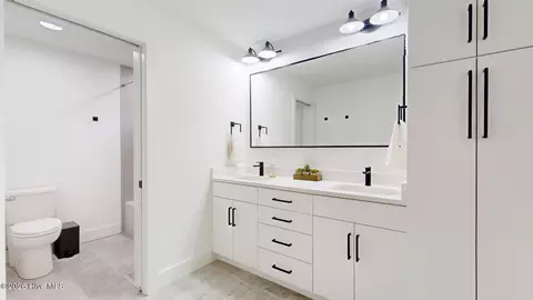 Bath - 4 Woodward Pl, Pinehurst, NC 28374 photo 8 of 13