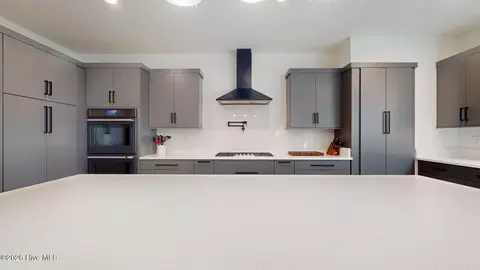 Kitchen - 4 Woodward Pl, Pinehurst, NC 28374 photo 13 of 13