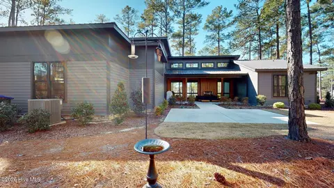 Exterior - 4 Woodward Pl, Pinehurst, NC 28374 photo 4 of 7