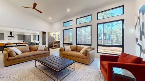 Living - 4 Woodward Pl, Pinehurst, NC 28374 photo 3 of 4