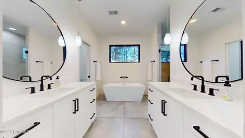 Bath - 4 Woodward Pl, Pinehurst, NC 28374 photo 2 of 13