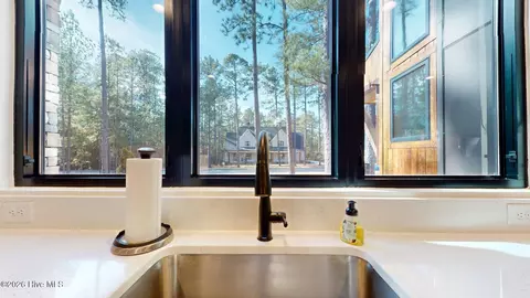 Kitchen - 4 Woodward Pl, Pinehurst, NC 28374 photo 4 of 13