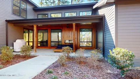 Exterior - 4 Woodward Pl, Pinehurst, NC 28374 photo 6 of 7