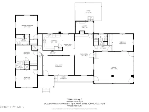 241 Oak St, Wallace, NC 28466