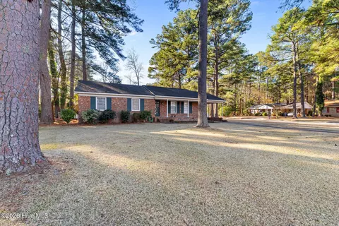 100 Lindenwood Dr, Greenville, NC 27834