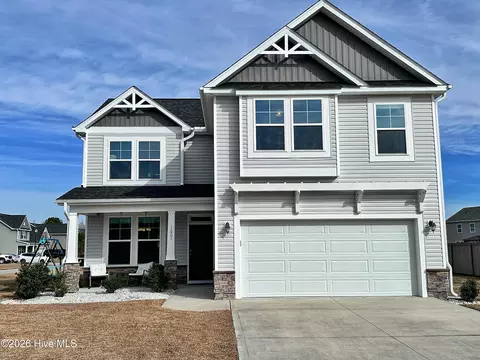 1001 Ferry Spring Ln, Jacksonville, NC 28546