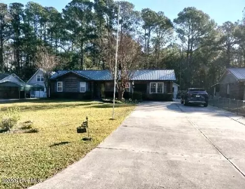 129 Normandy Dr, Wilmington, NC 28412