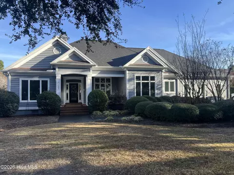 1907 Pembroke Jones Dr, Wilmington, NC 28405