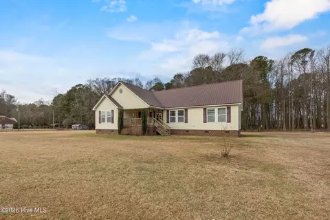 174 Teachey Mac Rd, Magnolia, NC 28453