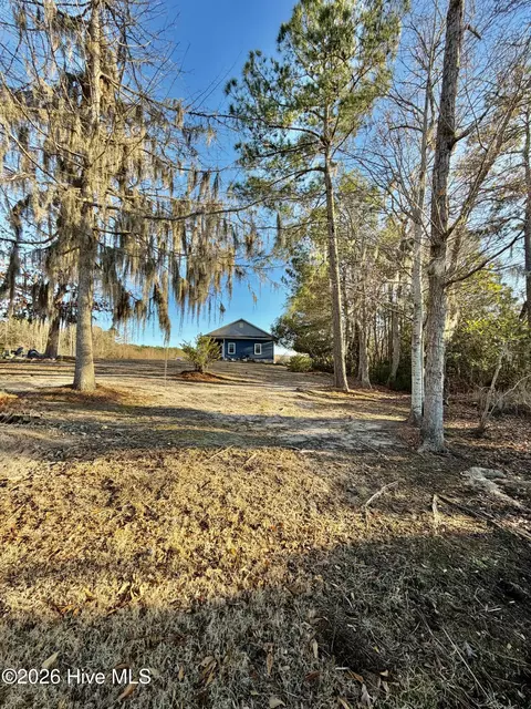 Exterior - 237 Snug Harbor Ln, Bath, NC 27808 photo 4 of 5