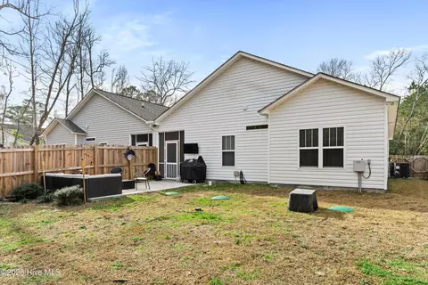 Exterior - 1091 Dan Owen Dr, Hampstead, NC 28443 photo 5 of 5