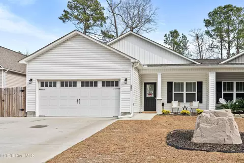 1091 Dan Owen Dr, Hampstead, NC 28443