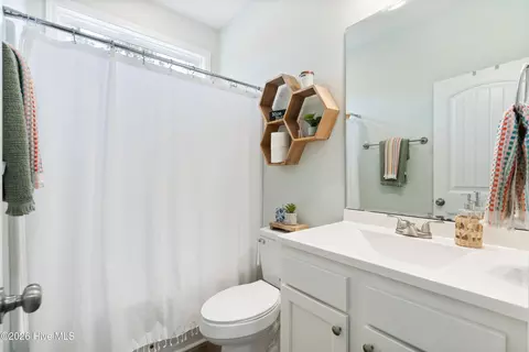 Bath - 1091 Dan Owen Dr, Hampstead, NC 28443 photo 3 of 3