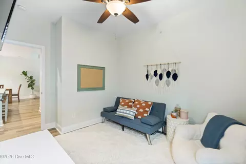 Bedroom - 1091 Dan Owen Dr, Hampstead, NC 28443 photo 5 of 6