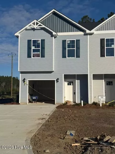 118 Crab Claw Spit Ln, Jacksonville, NC 28546