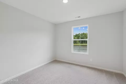 Bedroom - 17 E Farley Dr #70, Hampstead, NC 28443 photo 6 of 8