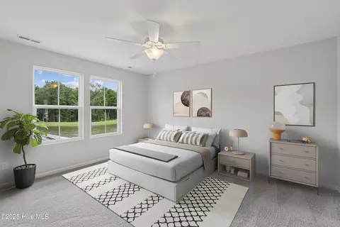 Bedroom - 17 E Farley Dr #70, Hampstead, NC 28443 photo 1 of 8