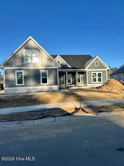 2325 Firethorn Ln, Leland, NC 28451