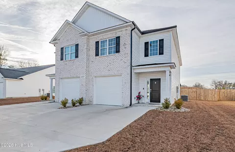 1405 Dorset Dr #B, Greenville, NC 27834