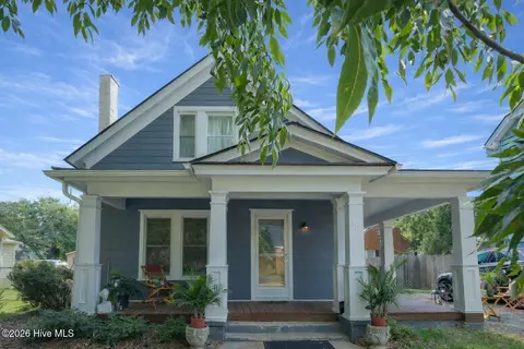 111 S Oakum St, Edenton, NC 27932