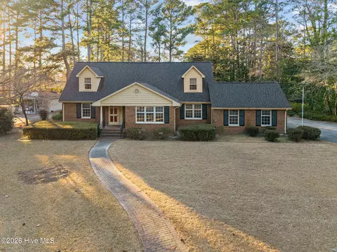 2002 S Elm St, Greenville, NC 27858