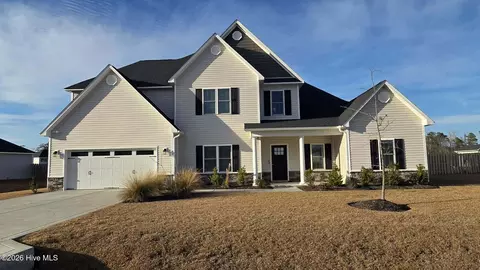 52 W Broughton Ln, Rocky Point, NC 28457