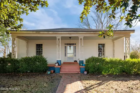 3298 Yankee Hall Rd, Greenville, NC 27834