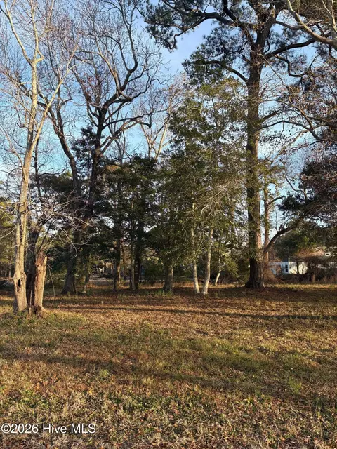 100 Oak Outlook Way N, Carolina Beach, NC 28428