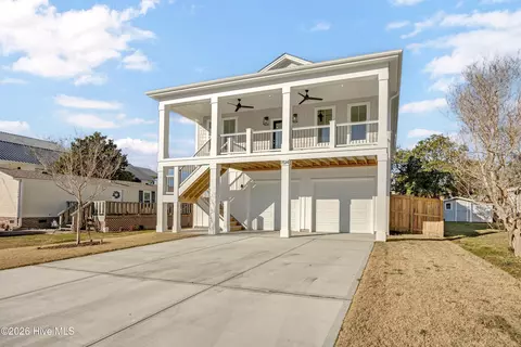 1514 Mackerel Ln, Carolina Beach, NC 28428
