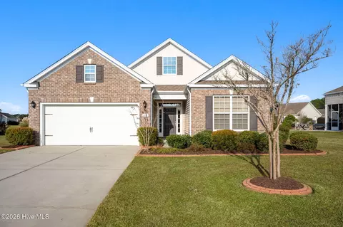 211 Cable Lake Cir, Calabash, NC 28467