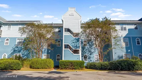 4220 Wilshire Blvd #103, Wilmington, NC 28403