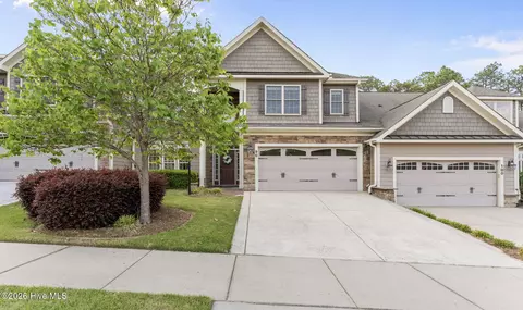 90 Shadow Creek Ct, Pinehurst, NC 28374