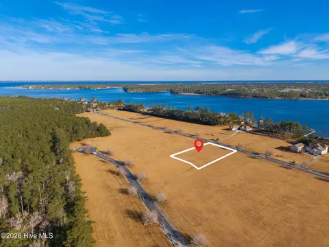 120 Waterway Dr, Havelock, NC 28532