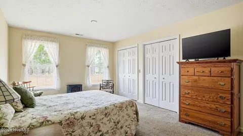 Bedroom - 560 Pinehurst Trace Dr, Pinehurst, NC 28374 photo 2 of 6