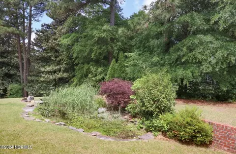 Exterior - 215 Inverrary Rd, Pinehurst, NC 28374 photo 12 of 15