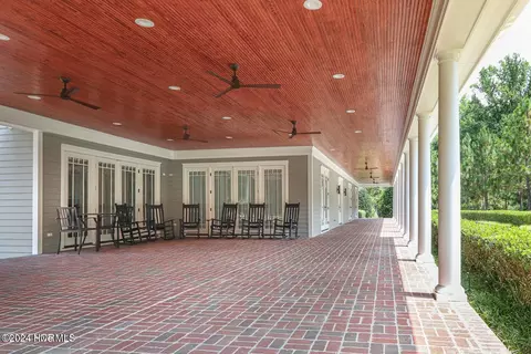 Exterior - 215 Inverrary Rd, Pinehurst, NC 28374 photo 3 of 15