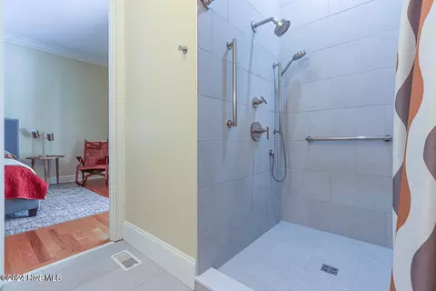 Bath - 215 Inverrary Rd, Pinehurst, NC 28374 photo 1 of 2