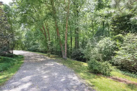 Exterior - 215 Inverrary Rd, Pinehurst, NC 28374 photo 13 of 15