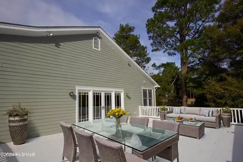 Exterior - 215 Inverrary Rd, Pinehurst, NC 28374 photo 8 of 15