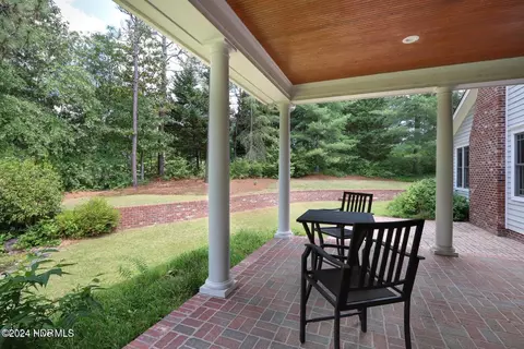 Exterior - 215 Inverrary Rd, Pinehurst, NC 28374 photo 14 of 15
